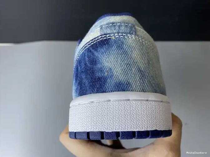 MaikeSneakers Washed Air Jordan CZ8455-100 1 Low Denim 0518